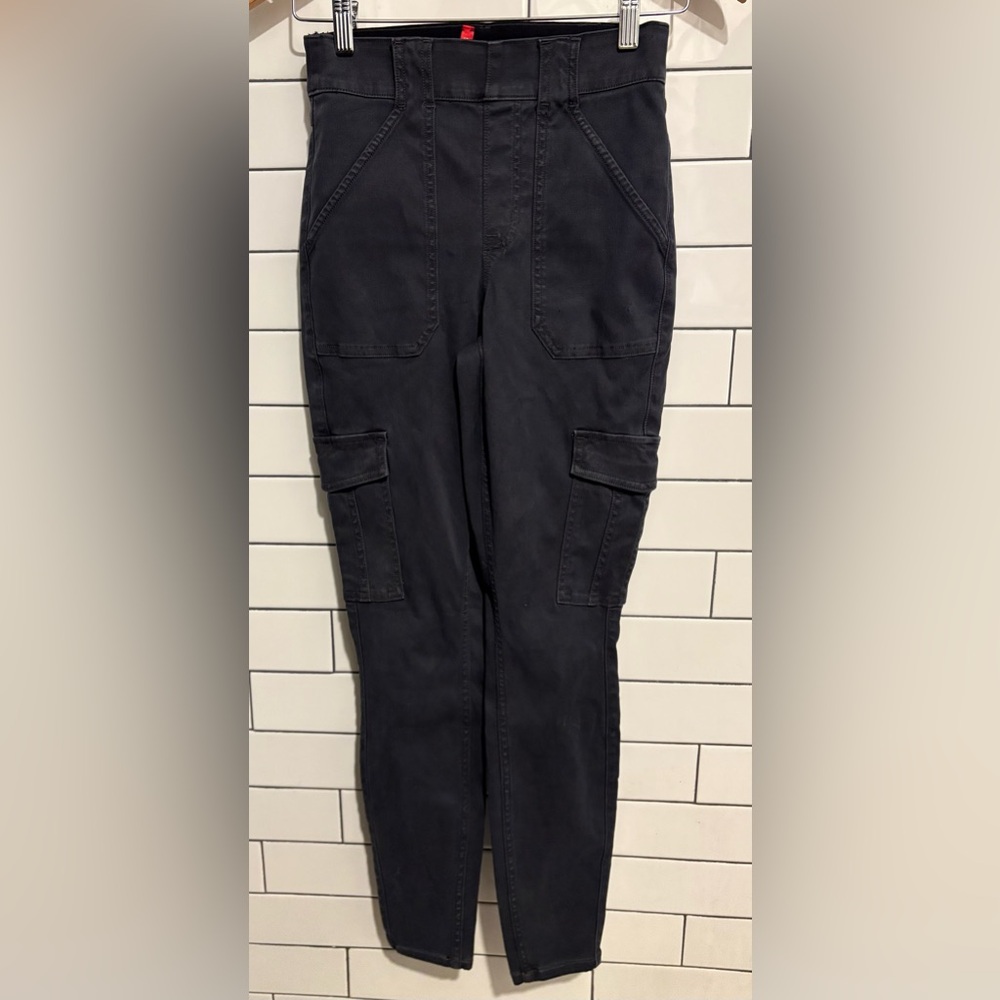 Spanx Stretch Twill Charcoal Gray Cargo Pants S - Picture 5 of 7
